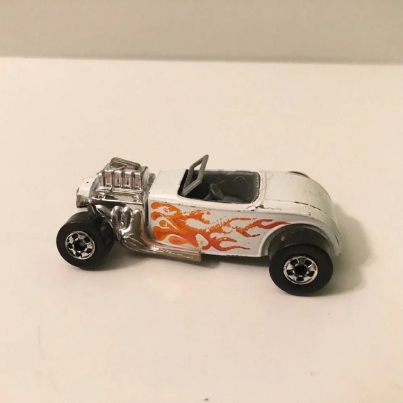 Vintage Lot of 3 Hot Wheels Roadster Malibu Grand Prix Race Car - Picture 16 of 16